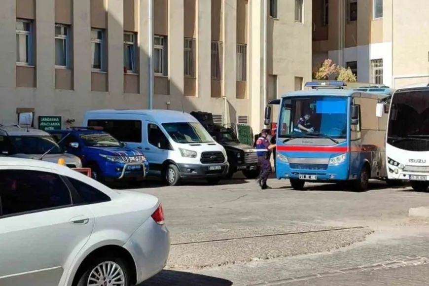 Narin Güran cinayeti ile ilgili gözaltına alınan 22 şüpheli adliyede