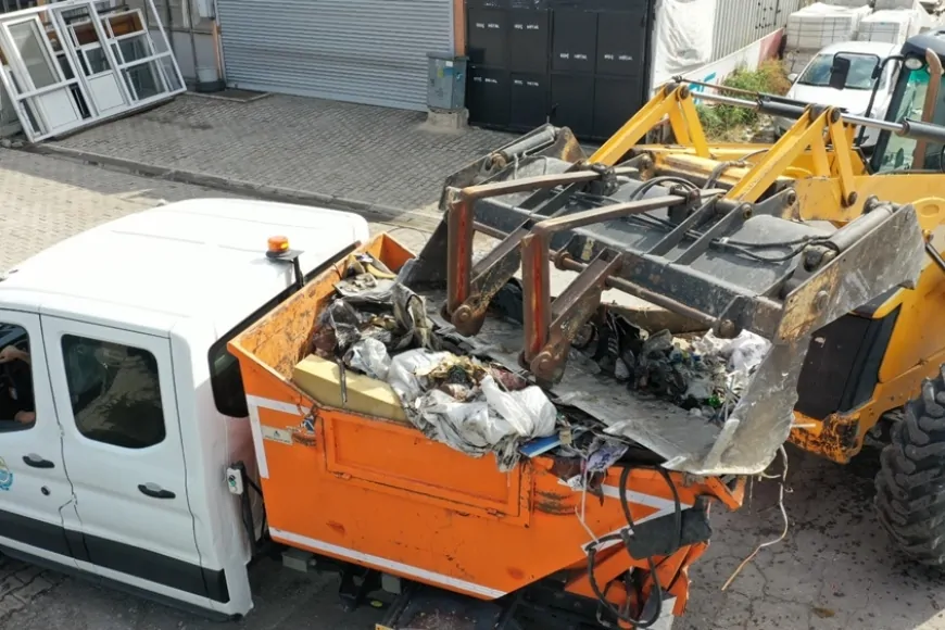 Yalova Kirazlı Sanayi Sitesinde bulunan katı atıklar toplandı