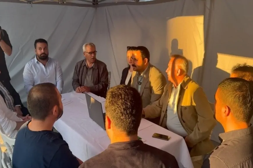 Çanakkale Kent Konseyi Binasına Kilit Vuruldu: Yeni Yönetim Çadır Kurdu!