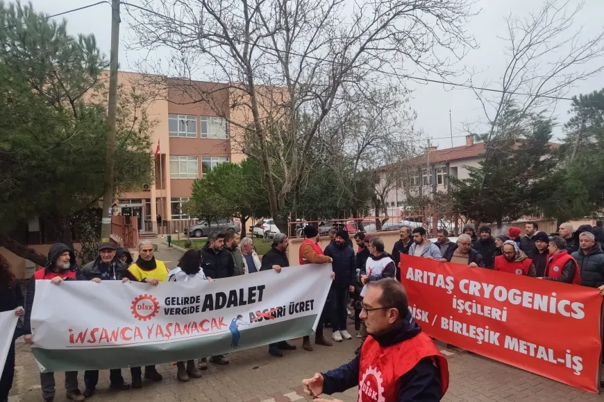 DİSK, Balıkesir'de vergide adalet eylemi gerçekleştirdi!